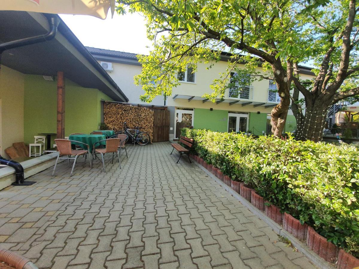 Agropenzion 7Divov Dolna Krupa 外观 照片