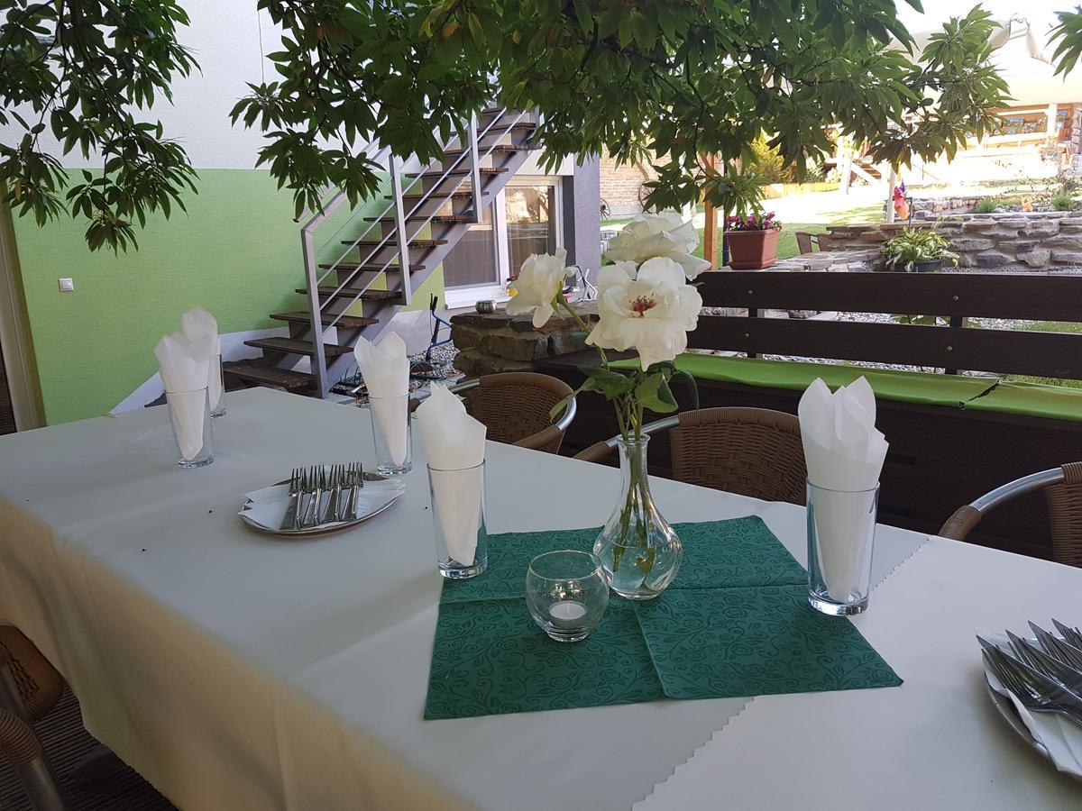 Agropenzion 7Divov Dolna Krupa 外观 照片
