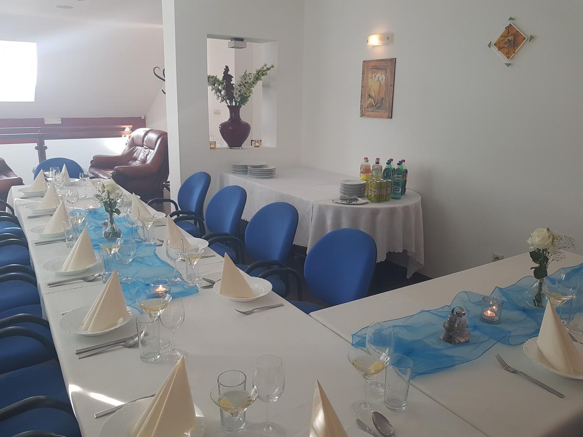 Agropenzion 7Divov Dolna Krupa 外观 照片