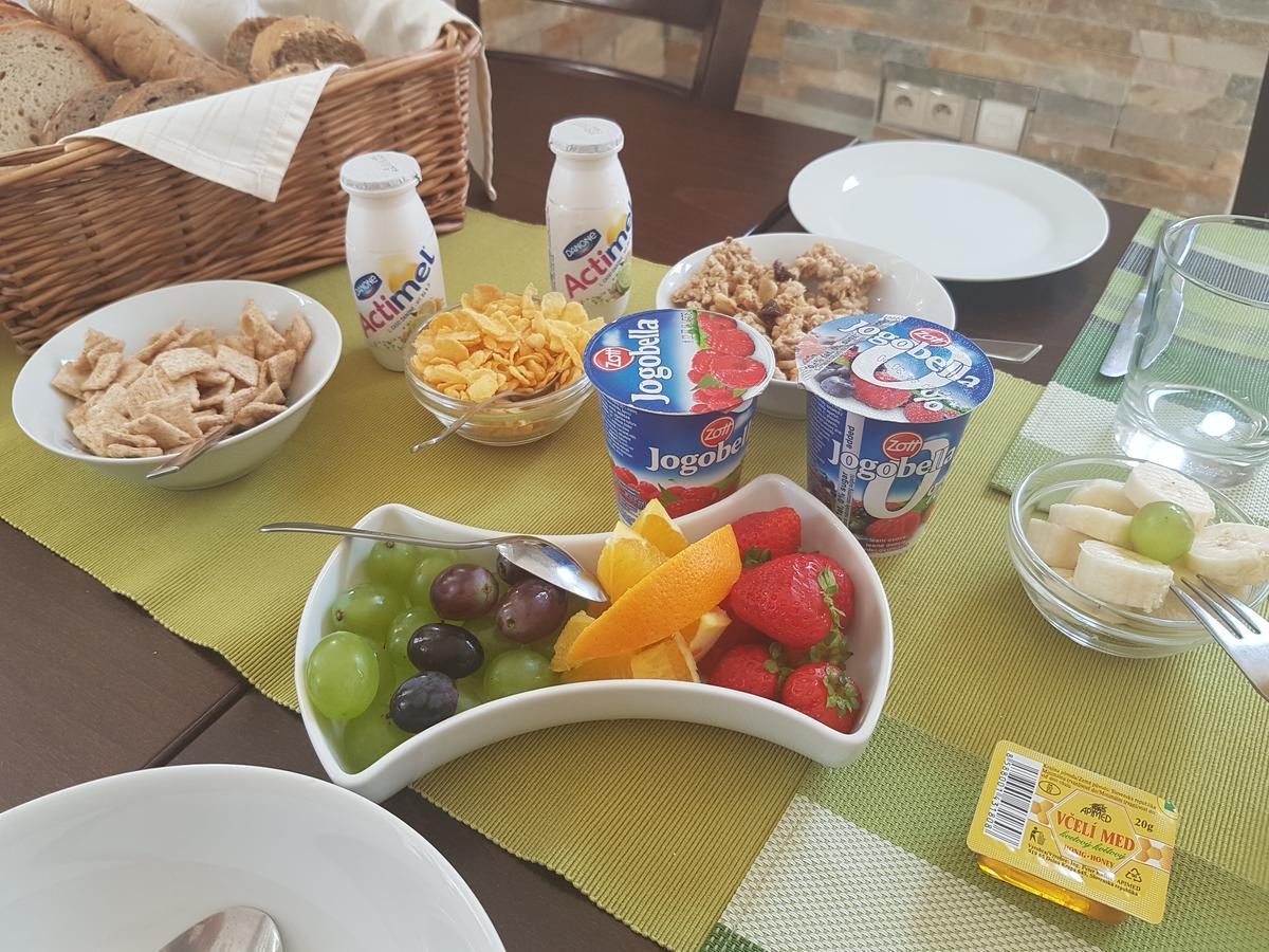 Agropenzion 7Divov Dolna Krupa 外观 照片